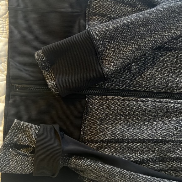 Lululemon Define Jacket (old style) - Picture 3 of 4